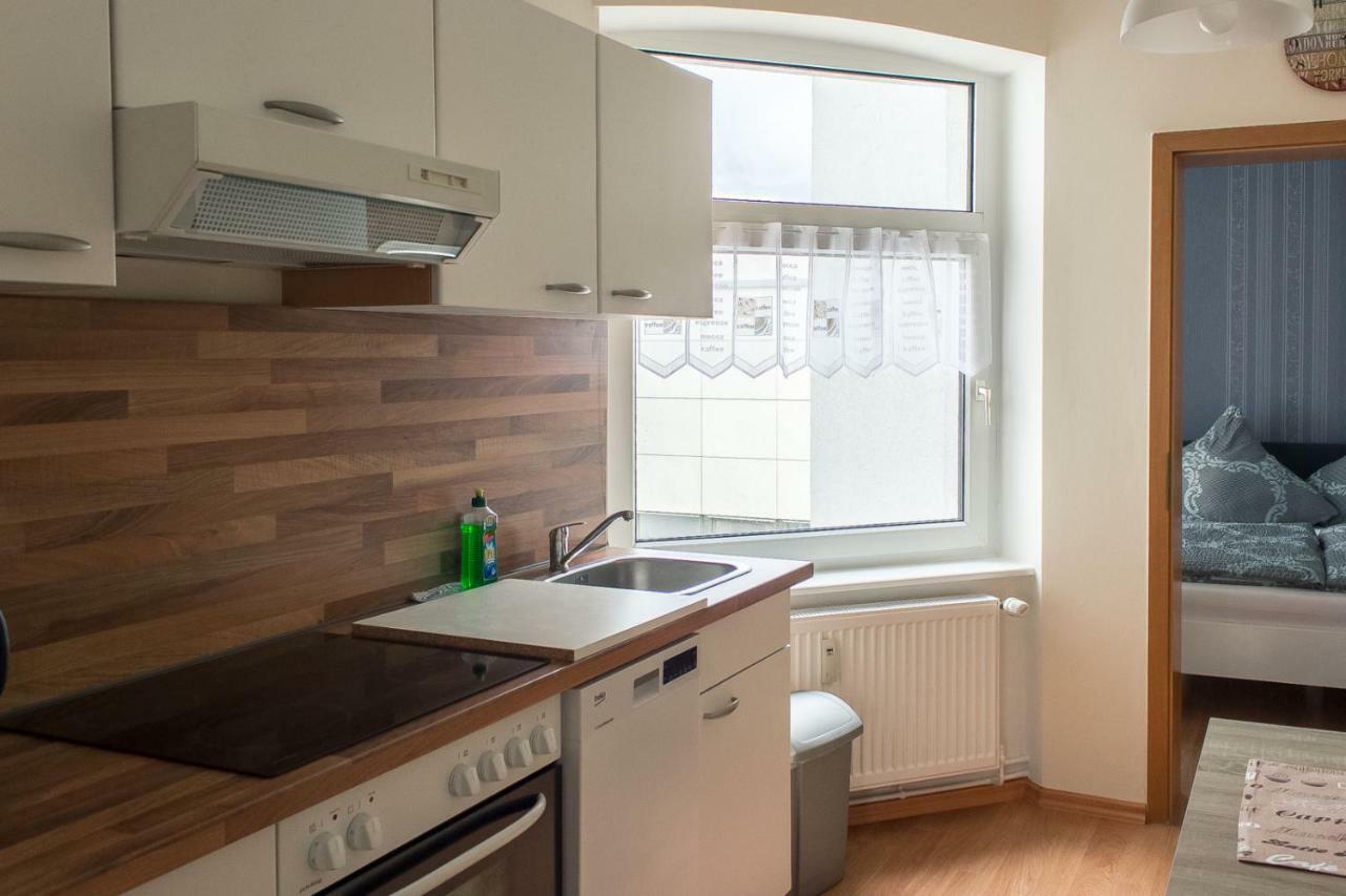 Ferienwohnung Am Schlossparkcenter Шверін Екстер'єр фото