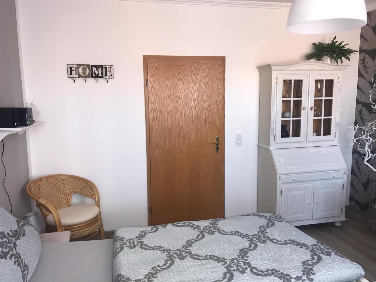 Ferienwohnung Am Schlossparkcenter Шверін Екстер'єр фото