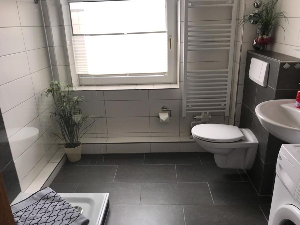 Ferienwohnung Am Schlossparkcenter Шверін Екстер'єр фото